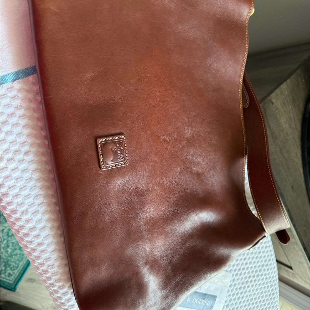 Dooney and Bourke Florentine chestnut Extra Large Courtney Sac